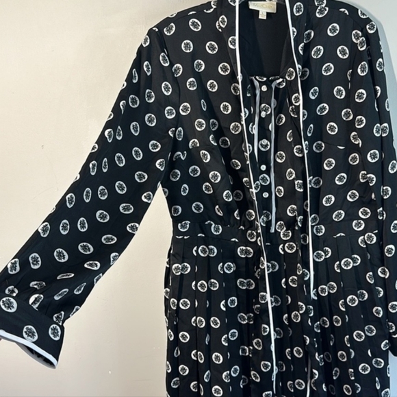 Modcloth Black and White Long Sleeve Dress - Picture 16 of 16